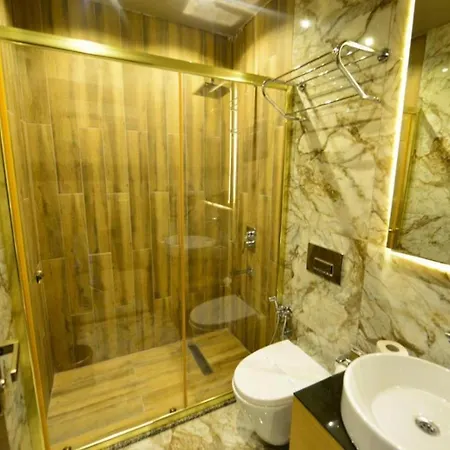 Aparthotel Mamush Aparts *